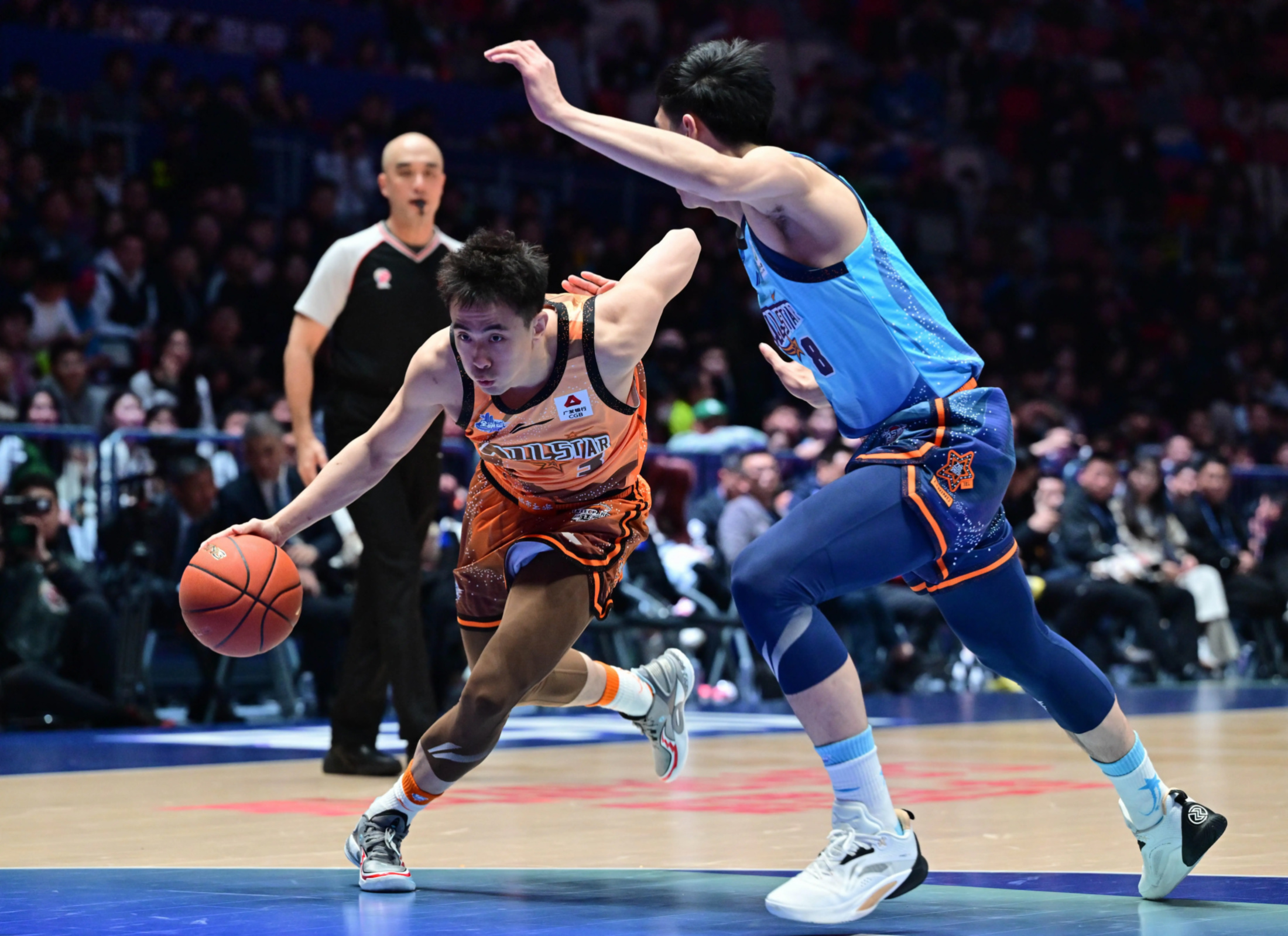 皇冠娱乐电竞-包含重磅！赛后上海海港调整名单以备全明星赛冲刺阶段布鲁克林篮网调整名单以备欧联，金州勇士集结日篮板制胜的词条