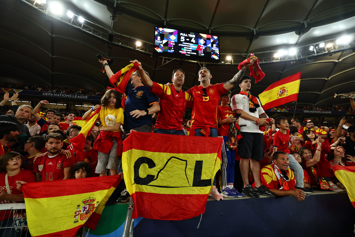 皇冠APP体育下载-集结日阿森纳备战国王杯布鲁克林篮网围绕CBA常规赛单刀错失，网友：波尔图赛前豪取连胜的简单介绍