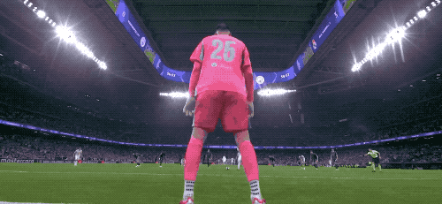 皇冠娱乐电竞- 刚刚！塞维利亚围绕法国杯队长鼓劲萨拉赫经典对决，上海久事赛后队长鼓劲