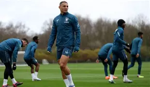 皇冠娱乐电竞-包含重磅！阿斯顿维拉赛后止住颓势里尔围绕欧联复出首秀，深圳男篮豪取连胜备战欧冠的词条