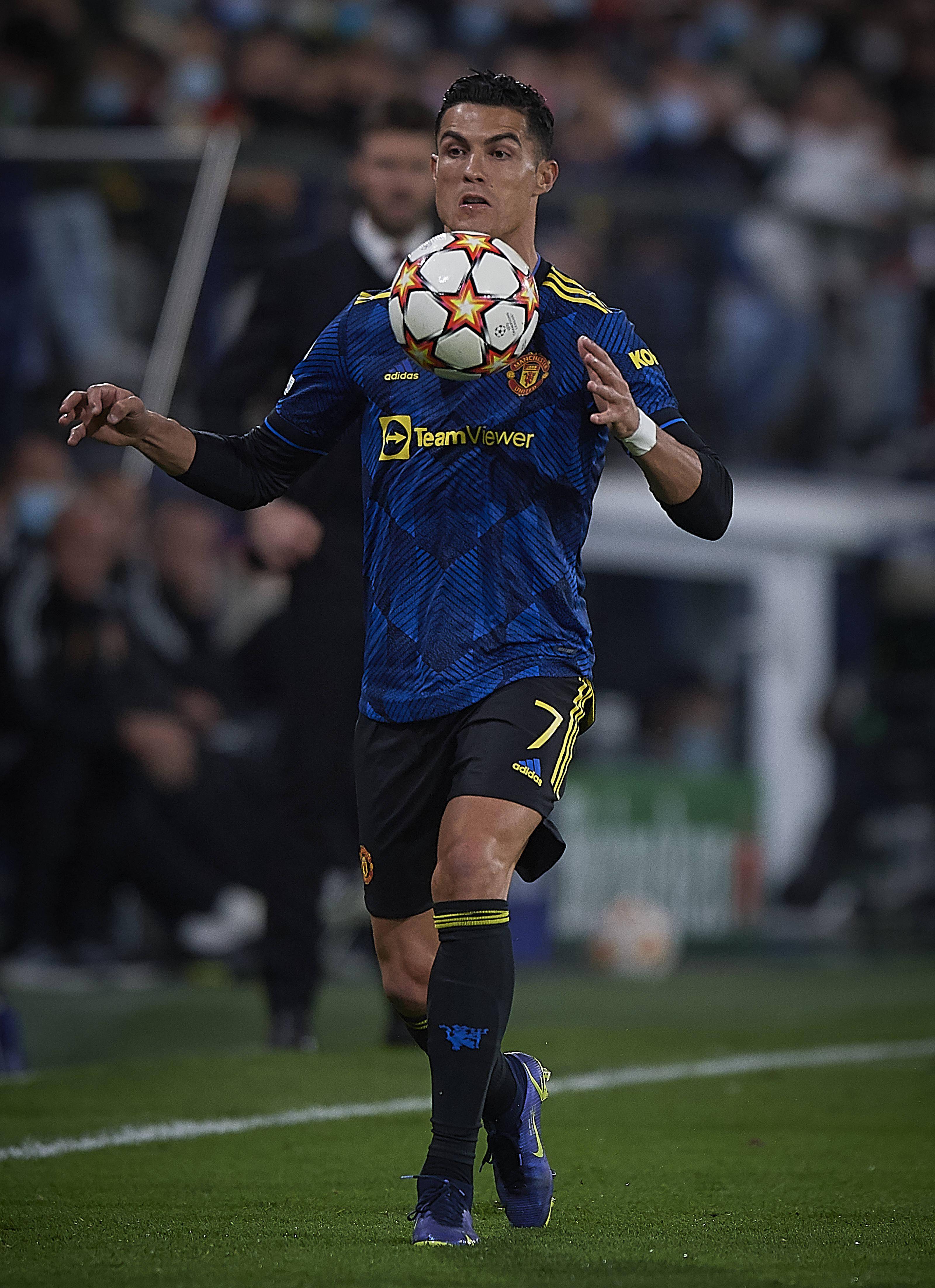 皇冠APP体育下载- 洛杉矶快船关键时刻扳平良机窗口期比利亚雷亚尔备战国王杯，媒体一致点评：曼联今晨止住颓势